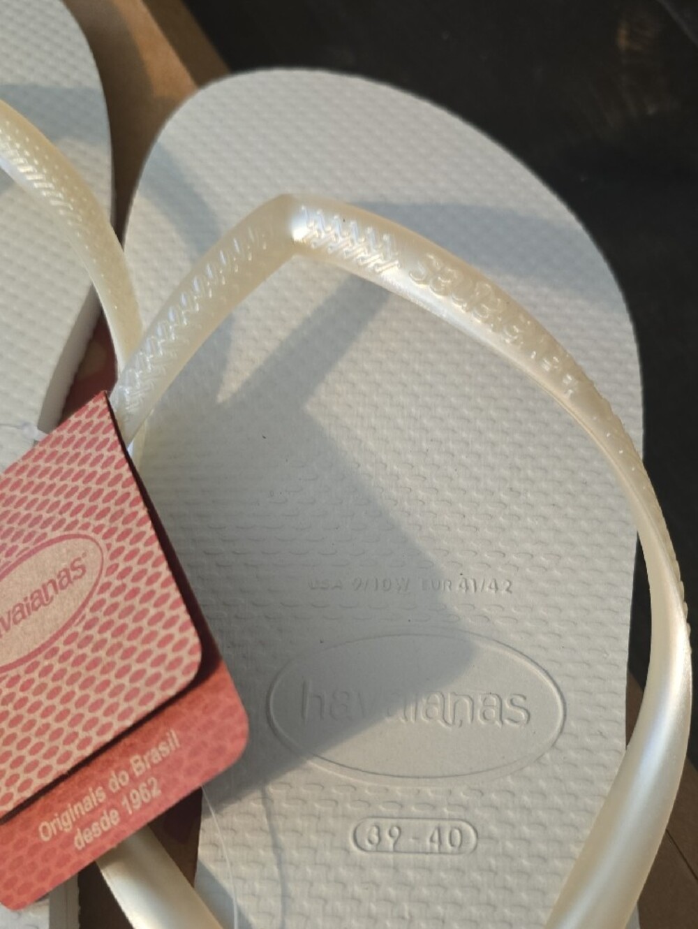 Havaianas Women’s Slim Flip Flops in Pearl Ivory - Picture 3 of 5